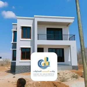 بناء ملحق دورين حديث في جدة